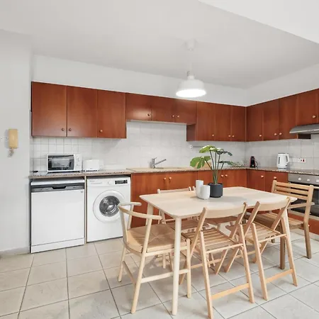 Downtown Stadium 3 Bedroom Appartement