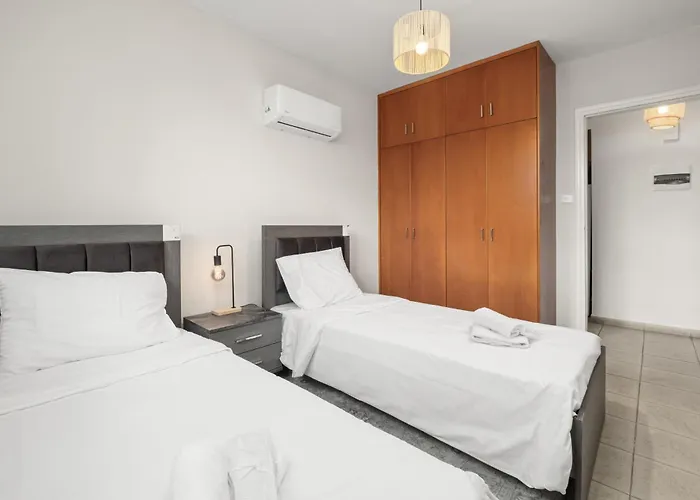 Appartement Downtown Stadium 3 Bedroom Larnaca