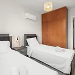 Lägenhet Downtown Stadium 3 Bedroom Larnaca